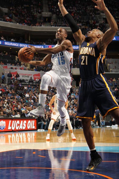 马依旧在努 马依旧在努