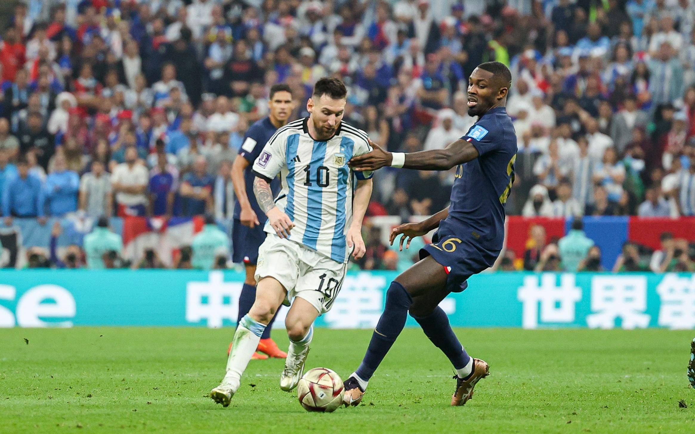 也符合现代 也符合现代