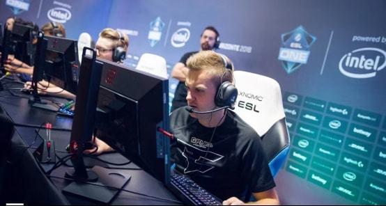 足球中的心 足球中的心