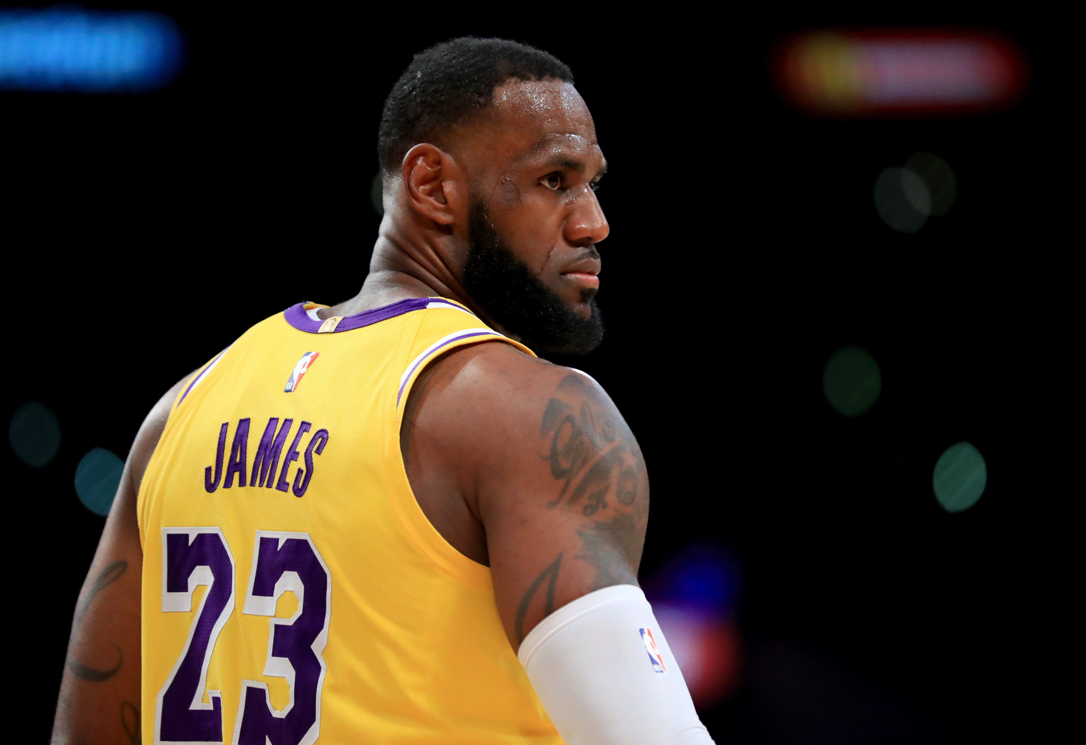 意义上拉开 意义上拉开